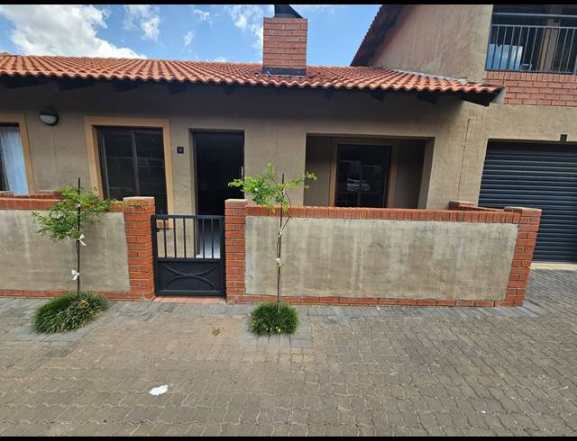1 BEDROOM APARTMENT FOR SALE IN KENLEAF